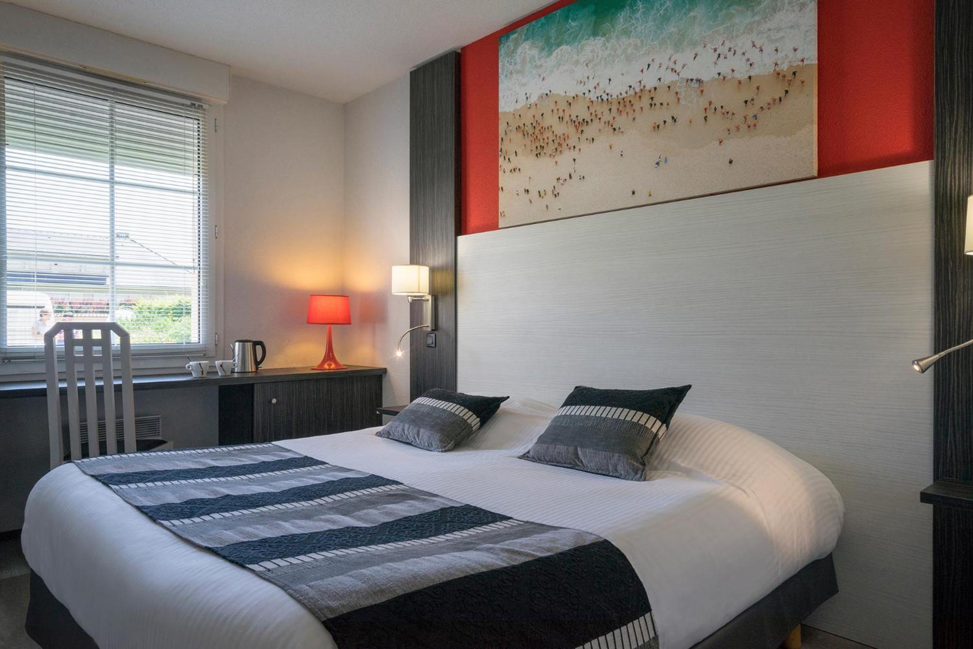 The Originals Boutique, Hotel Le Pillebois, Bourg-En-Bresse Nord Malafretaz Екстериор снимка