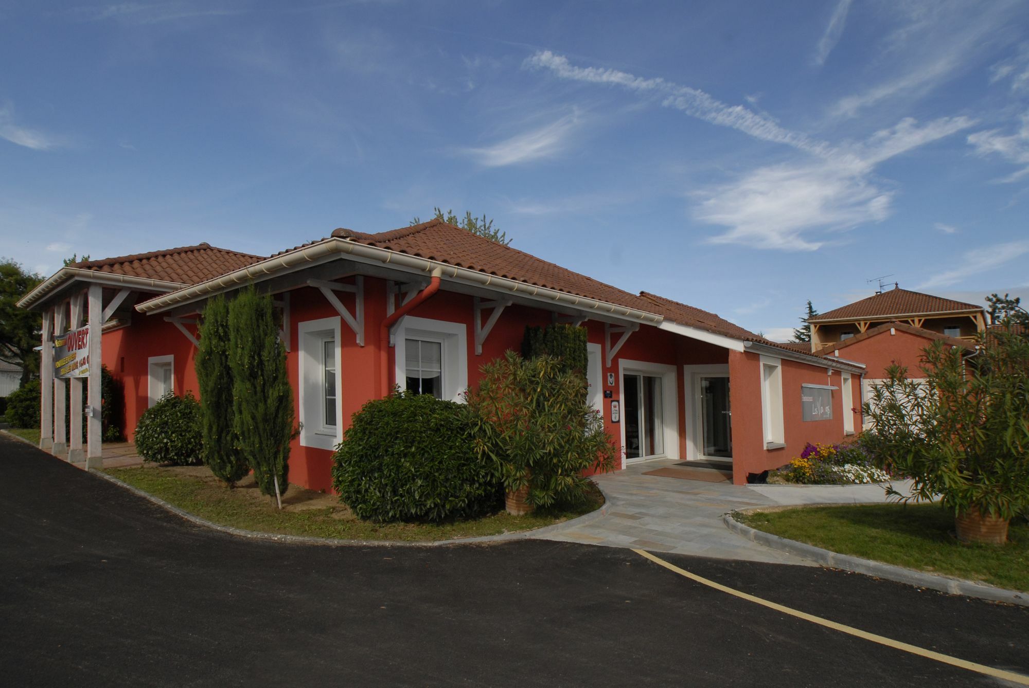 The Originals Boutique, Hotel Le Pillebois, Bourg-En-Bresse Nord Malafretaz Екстериор снимка